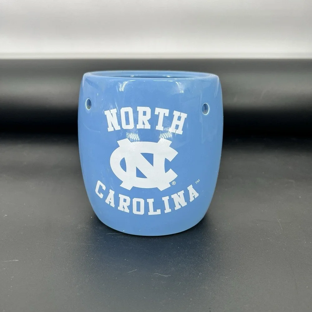 Scentsy UNC Tar Heels North Carolina Chapel Hill Full Size Warmer w/ Bulb